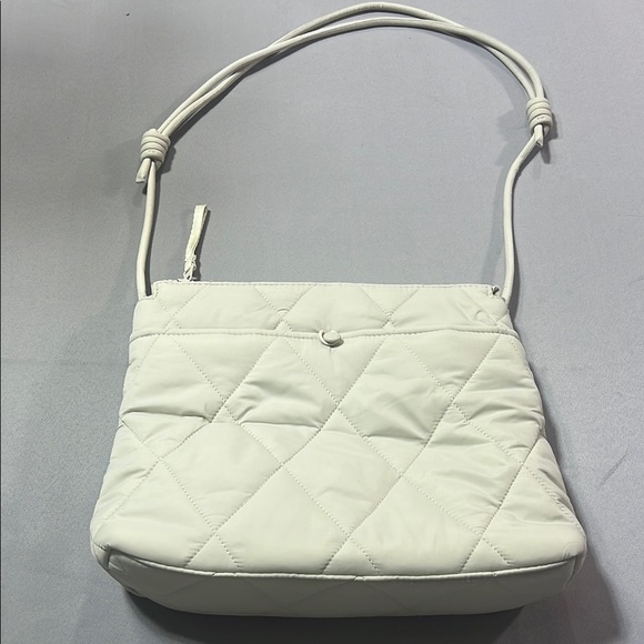 Vera Bradley Handbags - Vera Bradley taupe purse nylon quilted